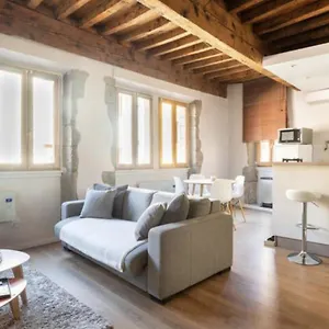  Apartment Apt. Au Coeur De La Vieille Frankreich